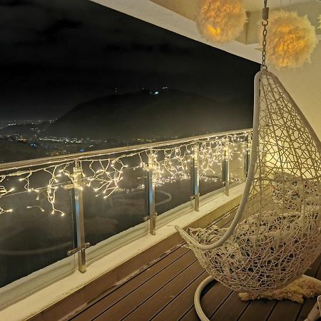 Sky View - Luxury Apartment With A Dream View Braşov Exterior foto