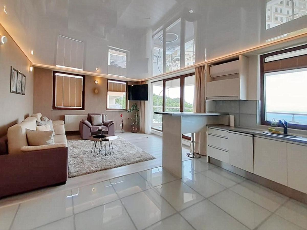 Sky View - Luxury Apartment With A Dream View Braşov Exterior foto