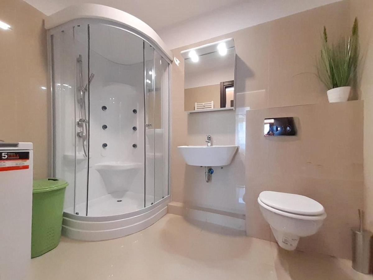 Sky View - Luxury Apartment With A Dream View Braşov Exterior foto