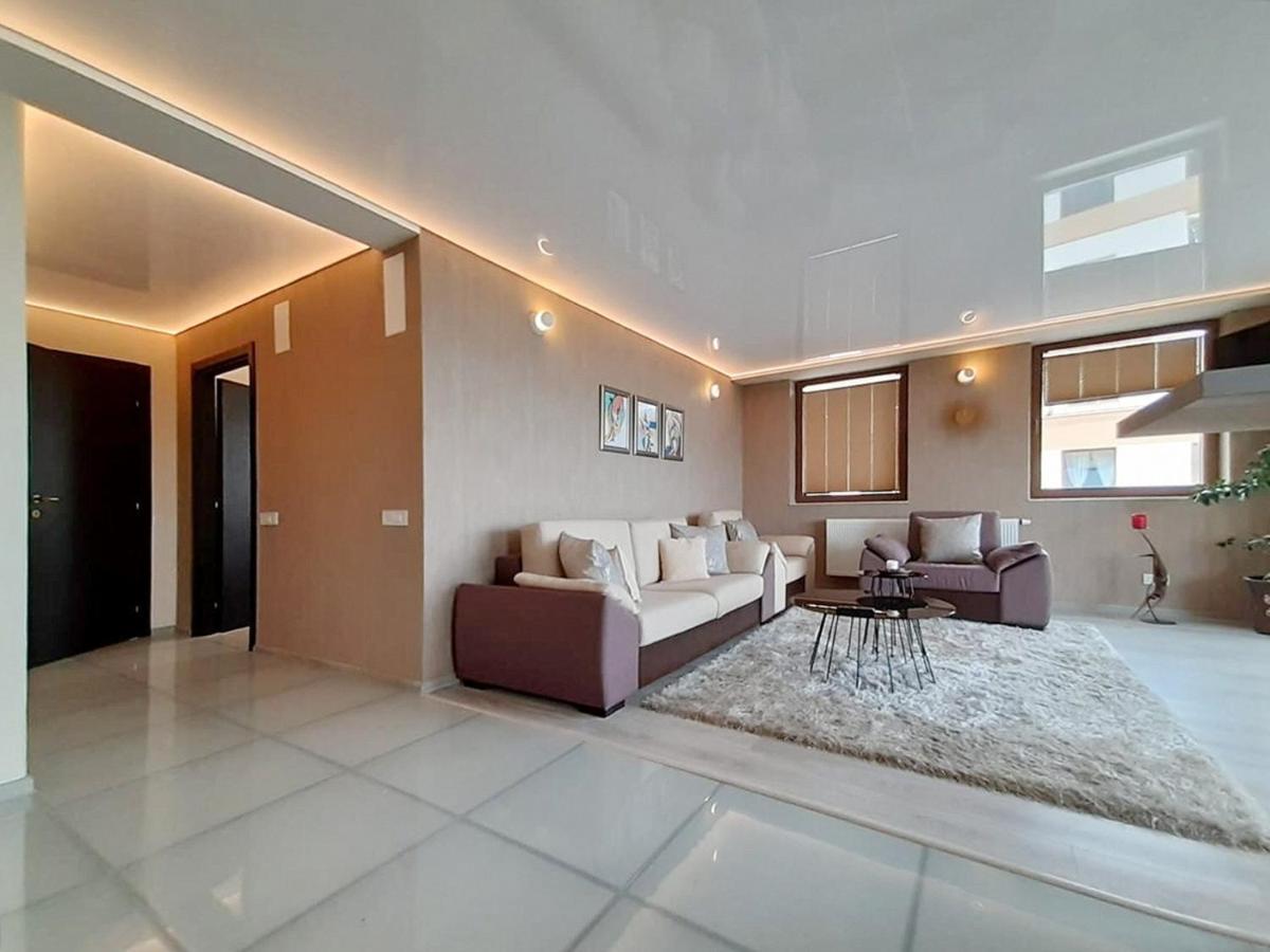 Sky View - Luxury Apartment With A Dream View Braşov Exterior foto