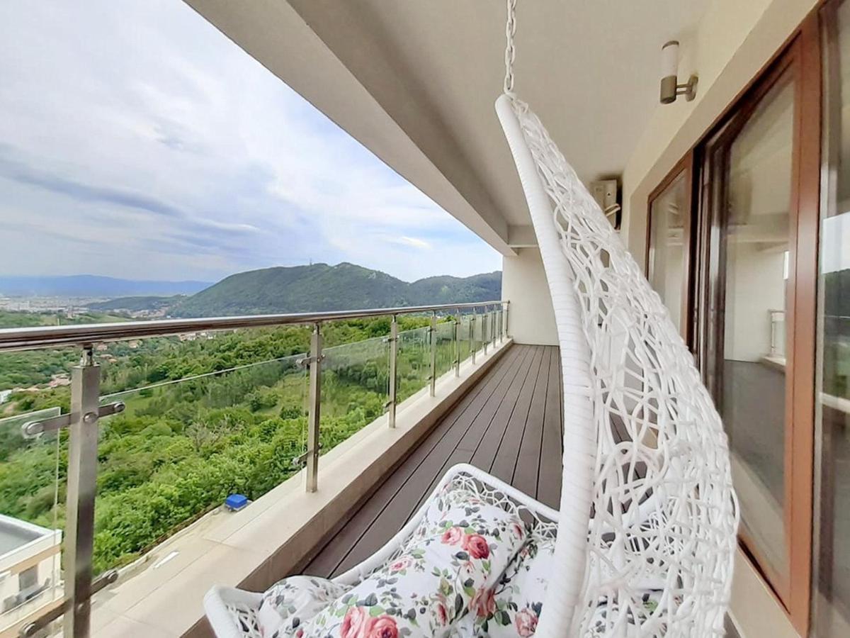 Sky View - Luxury Apartment With A Dream View Braşov Exterior foto